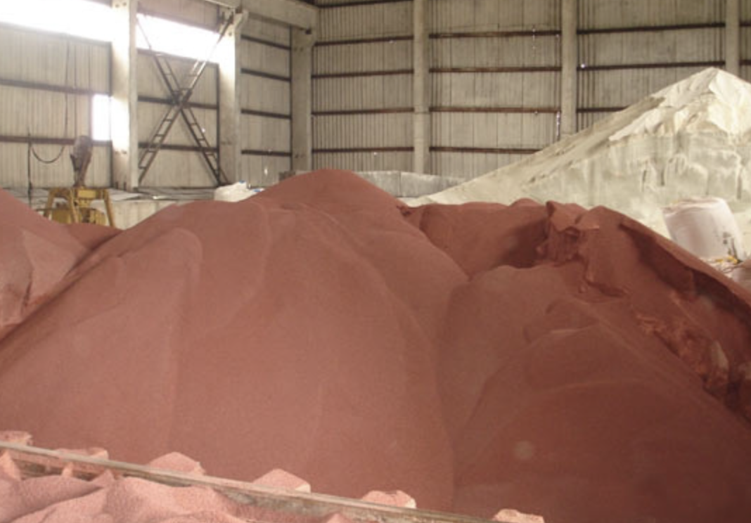 White low‑NaCl